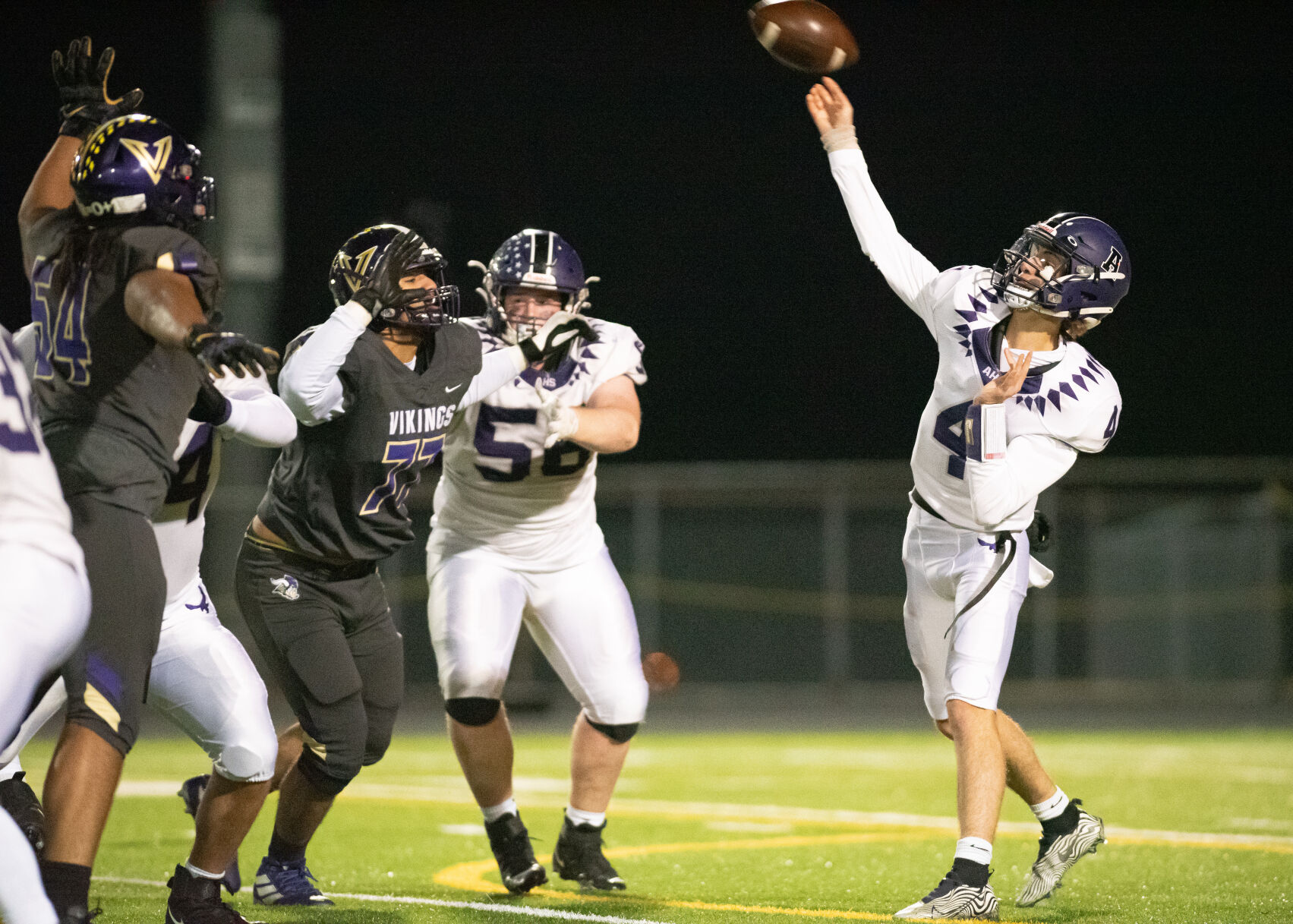 svh-202211xx-sports-FB-ANA-vs-North-Kitsap-6.jpg